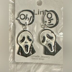 Scream earrings